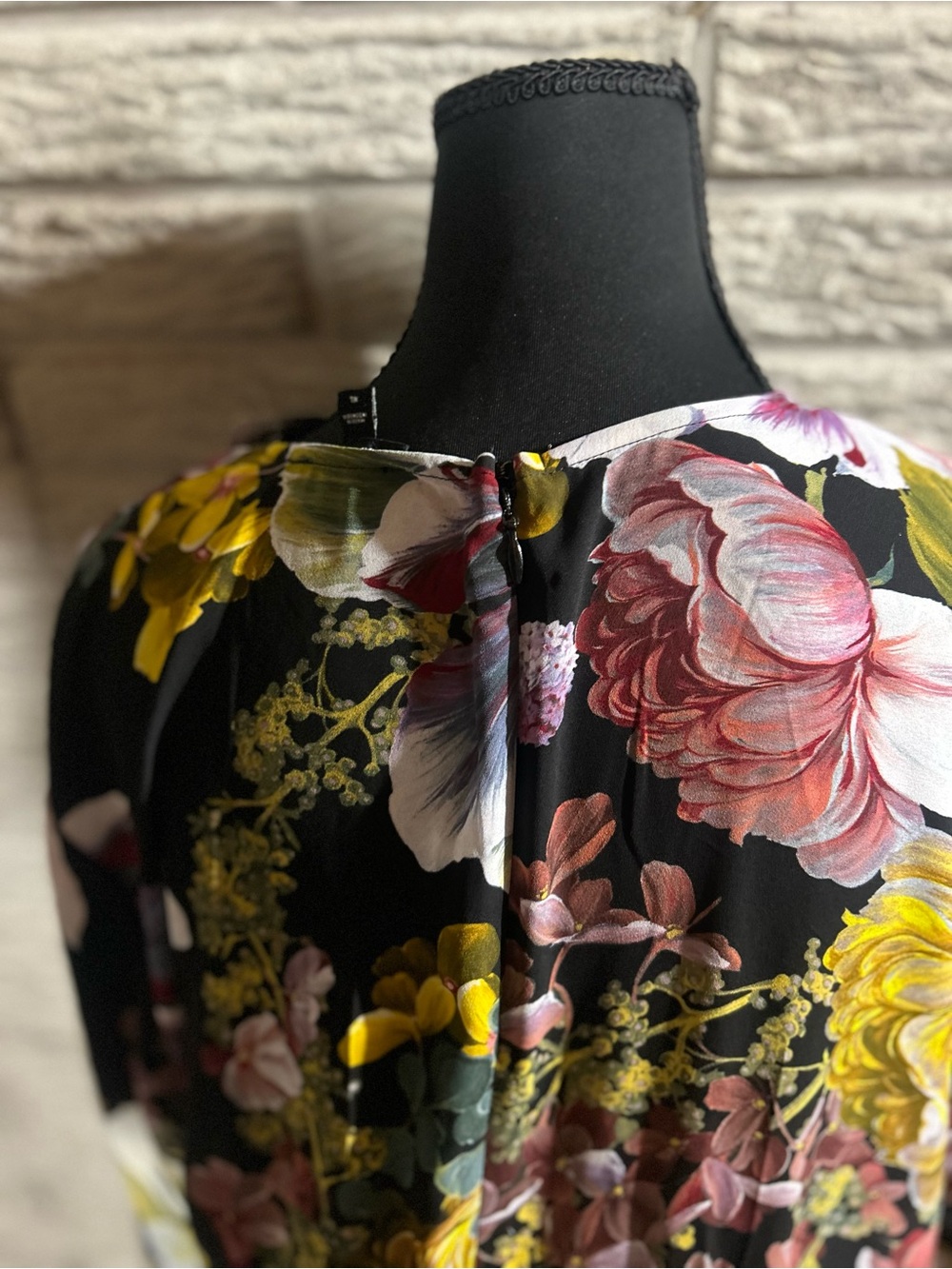 NWT Black Floral Tie-Waist Romper V-Neck Zipper Back Lined Size XL - Picture 9 of 16